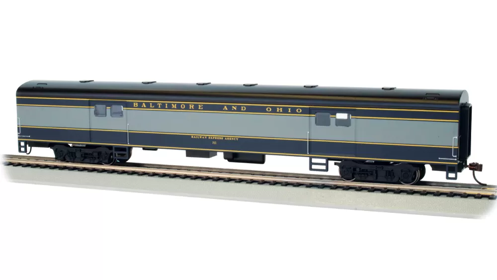 Smooth-Side Cars*Bachmann Trains 72' Smooth-Side Baggage Car - Baltimore & Ohio® #761