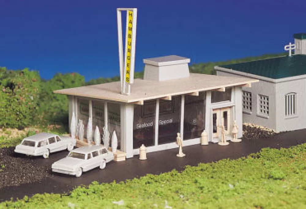 Kits*Bachmann Trains Drive-In Burger Stand (HO Scale)