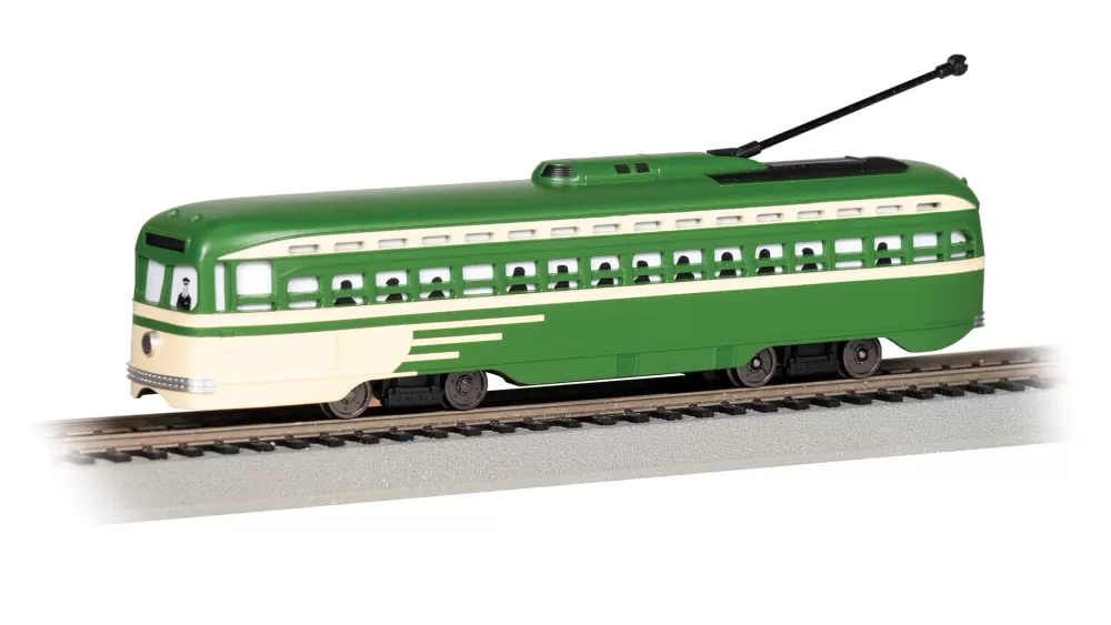 Pcc Streetcar*Bachmann Trains PCC Streetcar - Green & Cream