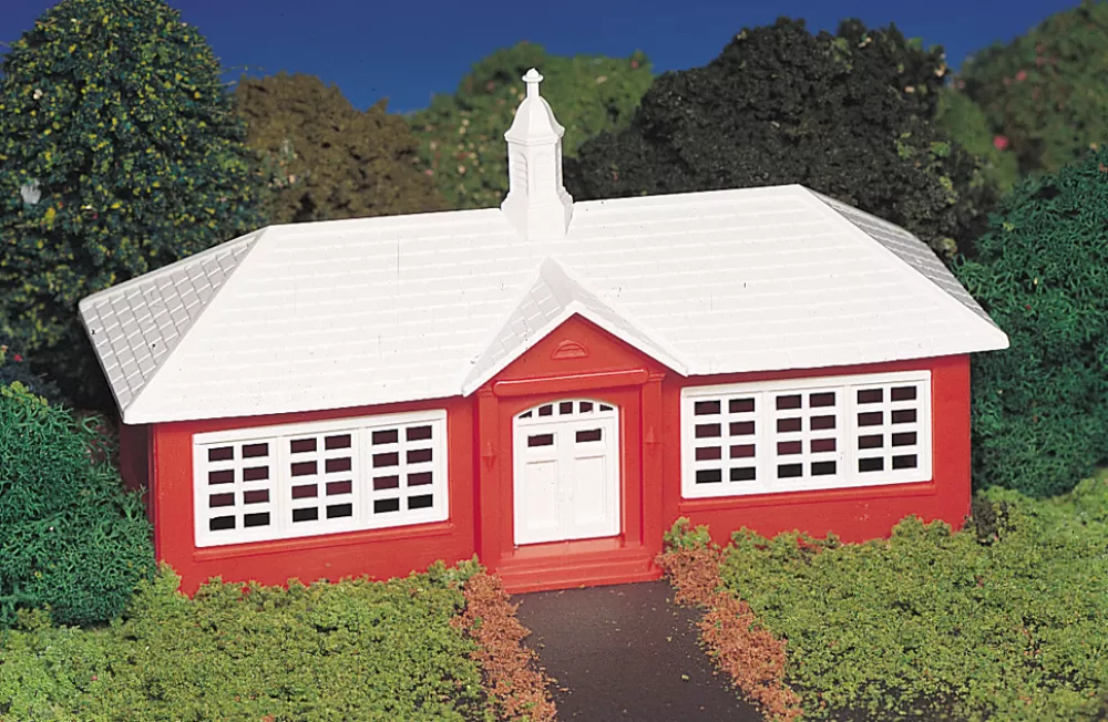 Kits*Bachmann Trains School House (HO Scale)